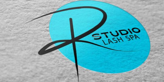 R Studio Beauty Logo by Remeoner